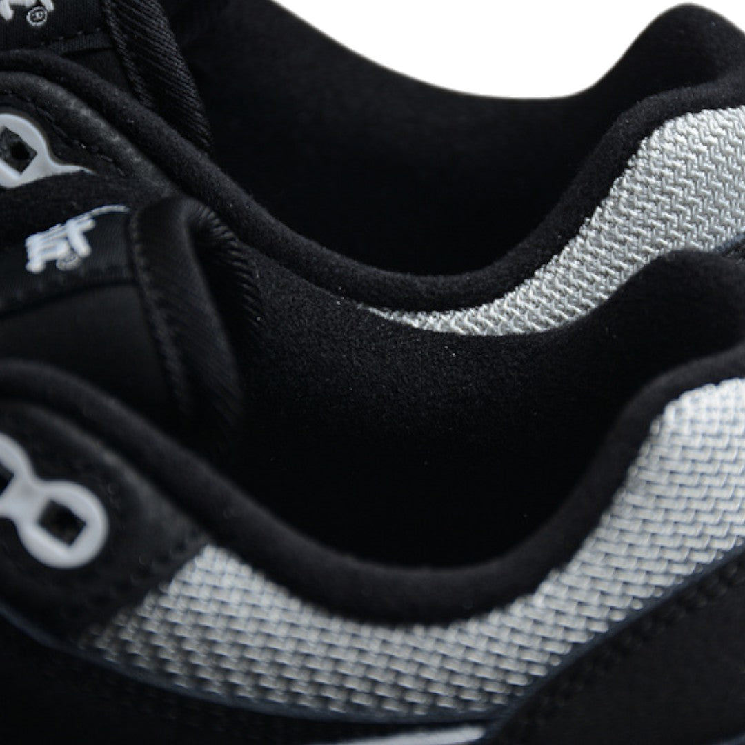 AM1 x Patta 'Waves Black'