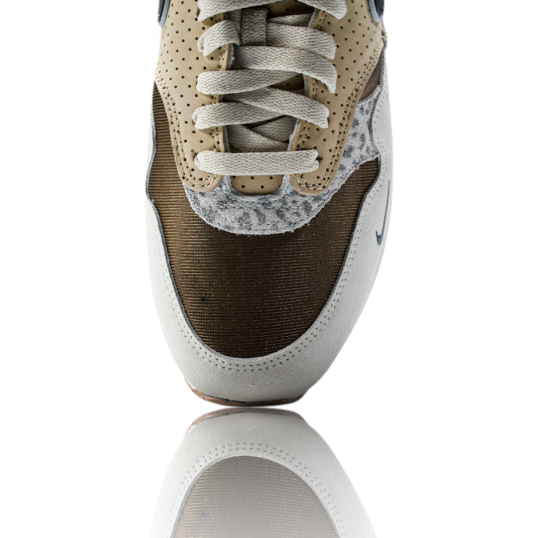 Division Street x AM1 '87 Premium 'University Of Oregon' PE
