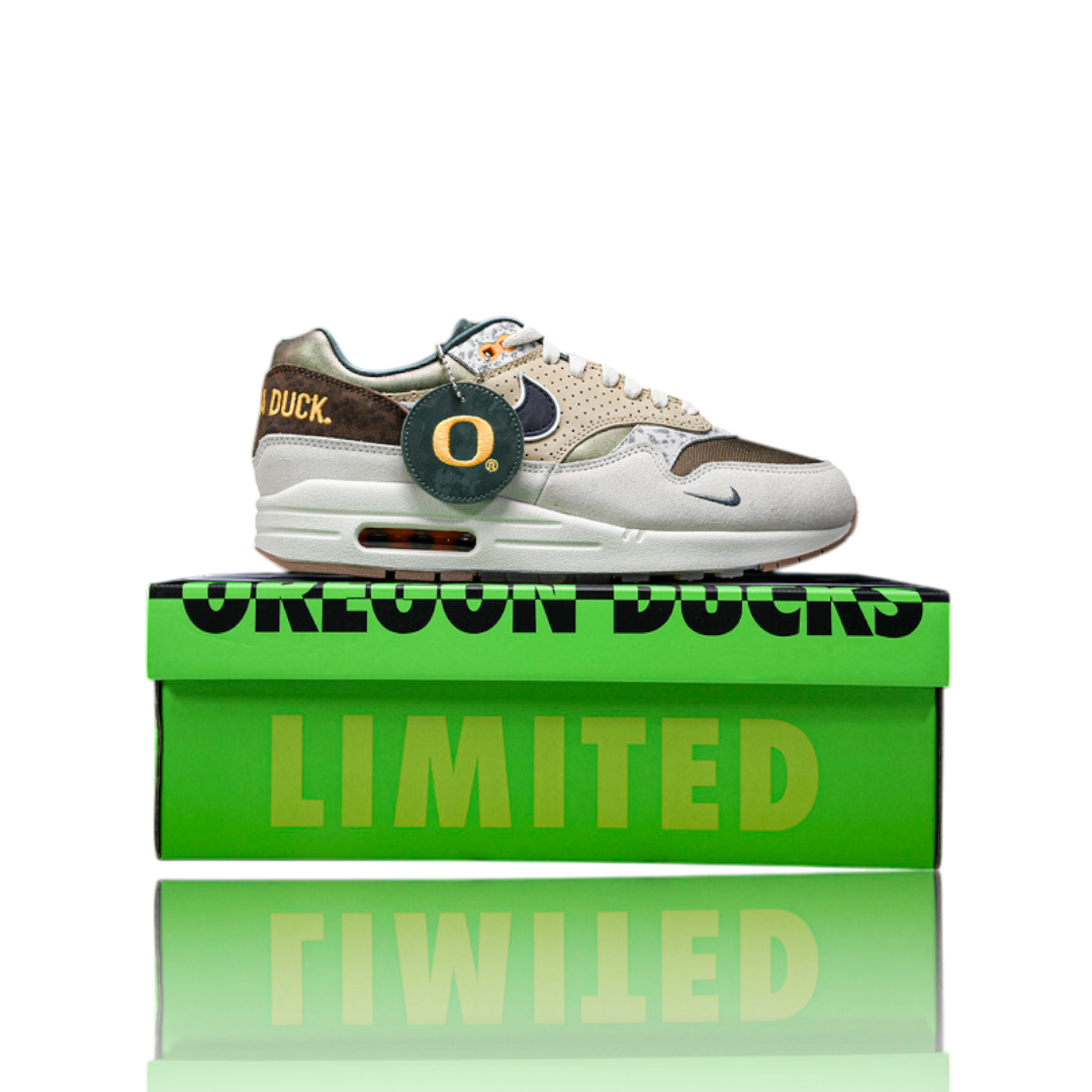 Division Street x AM1 '87 Premium 'University Of Oregon' PE