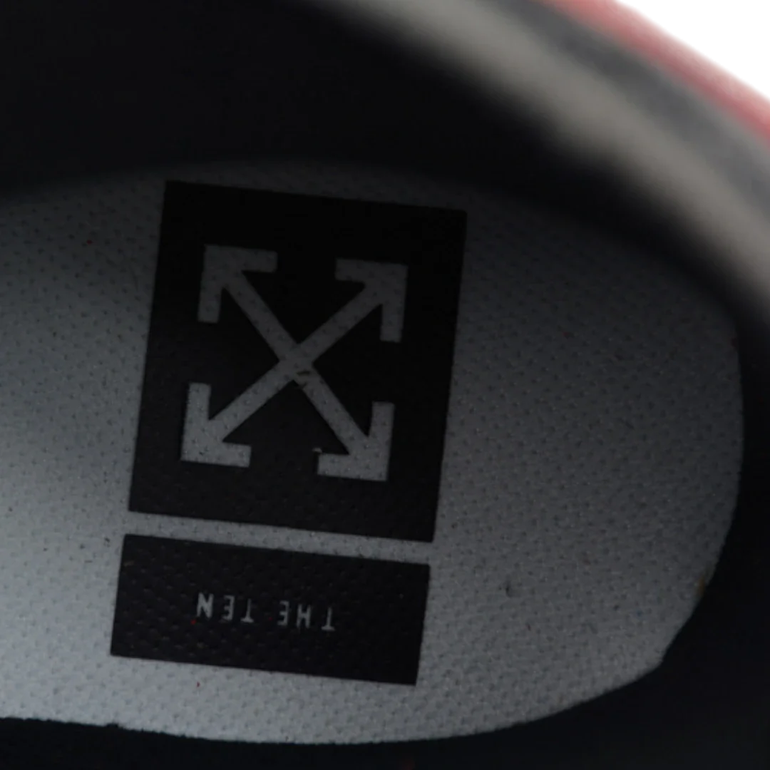 Off-White x AJ1 Retro High Chicago
