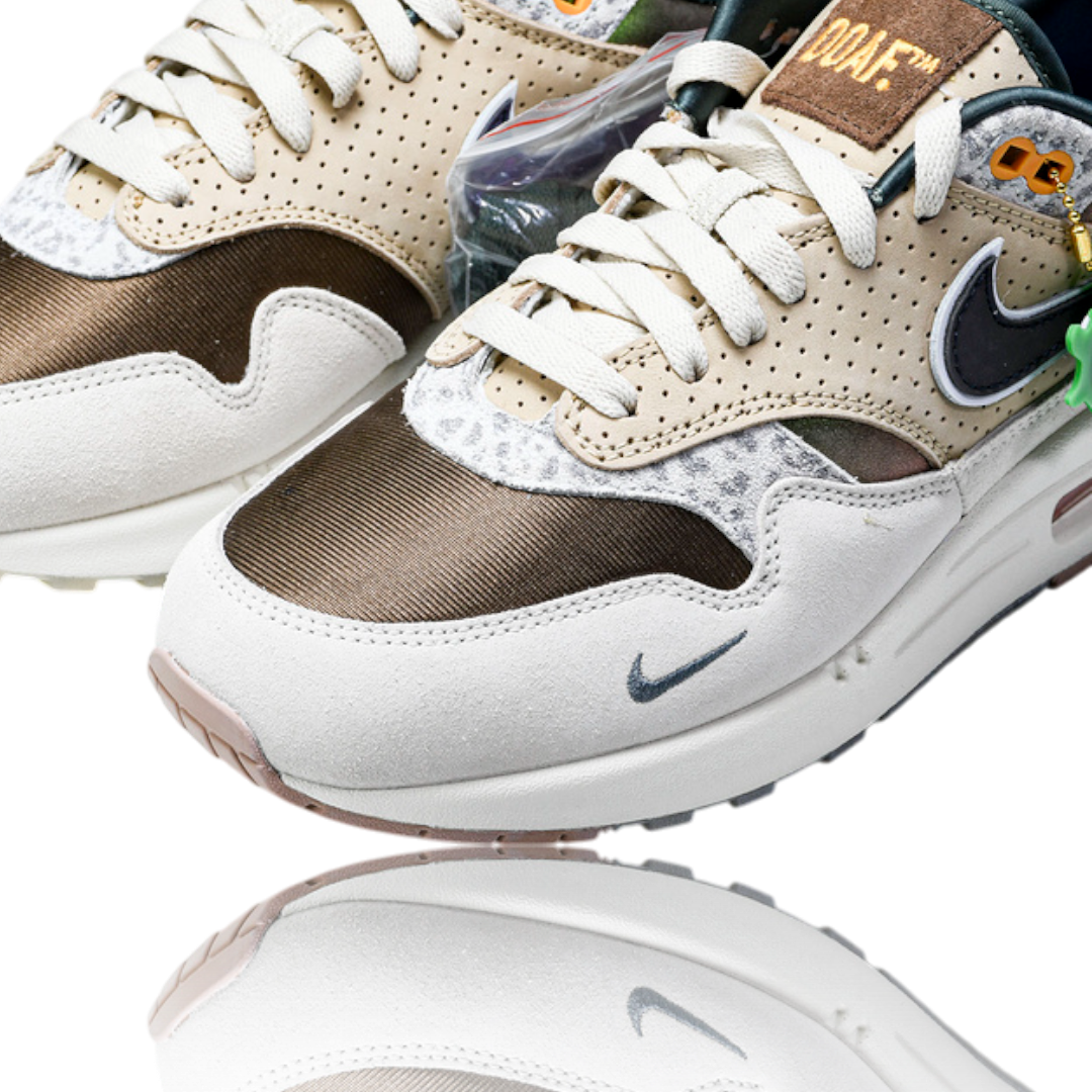 Division Street x AM1 '87 Premium 'University Of Oregon' PE
