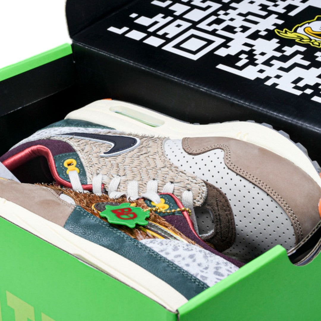 Division Street x AM1 '87 Luxe 'University Of Oregon' PE