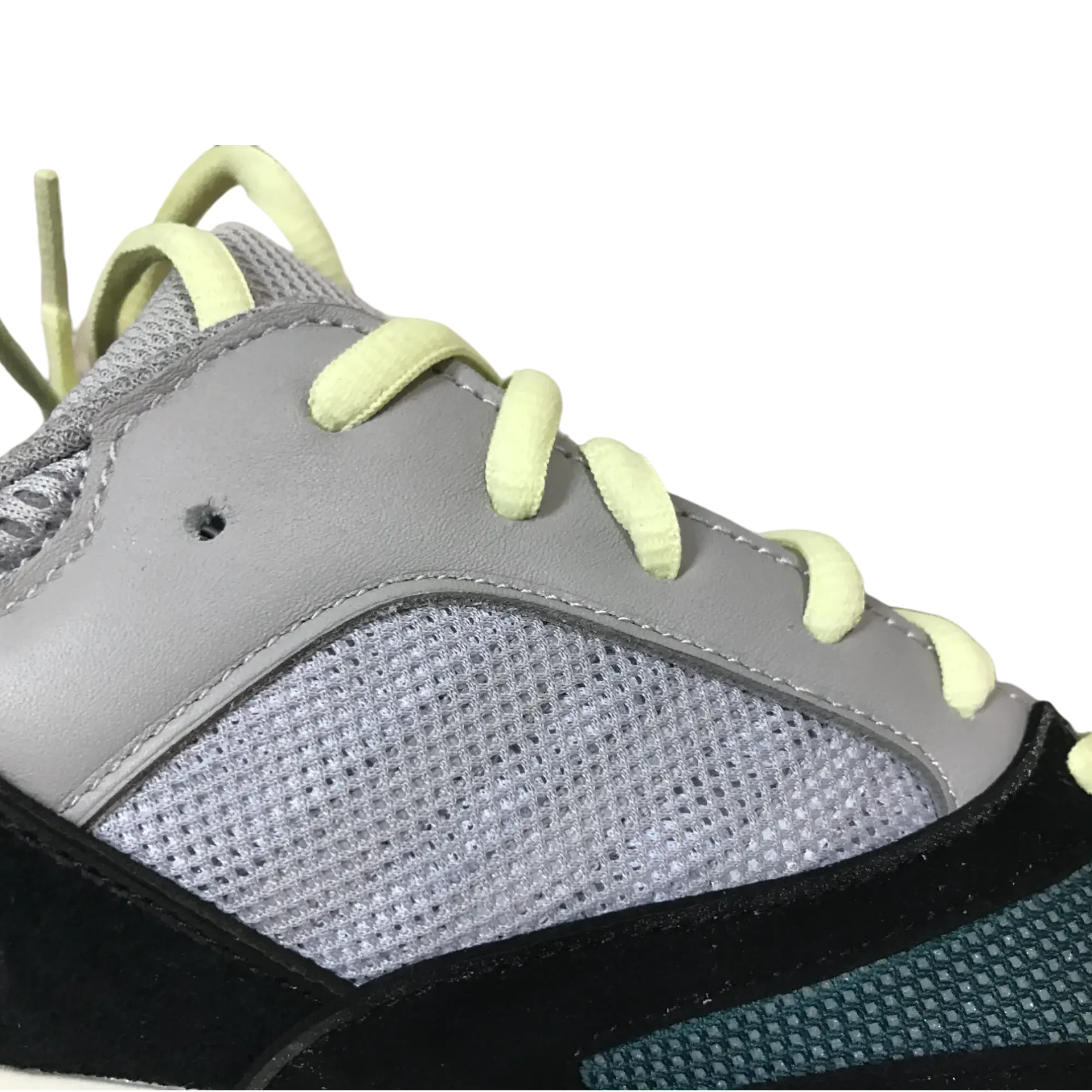 Yzy Boost 700 'Wave Runner'