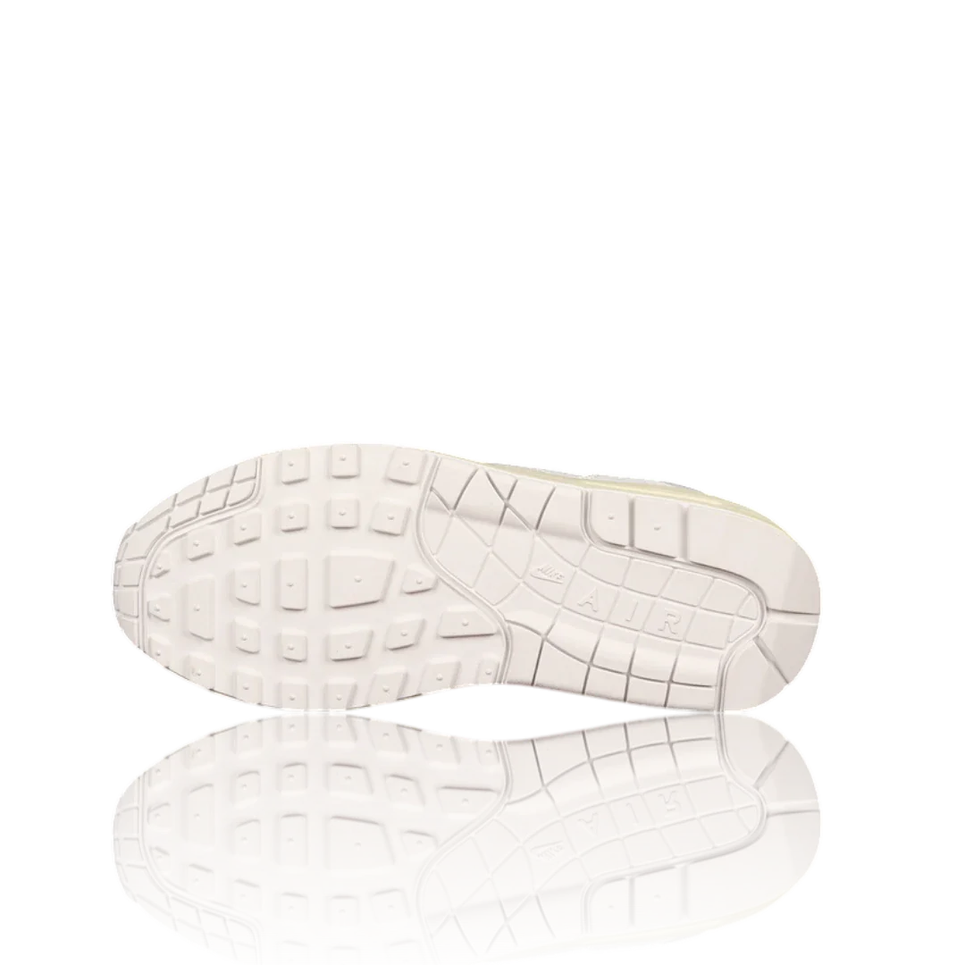 AM1 x Patta 'Waves White'