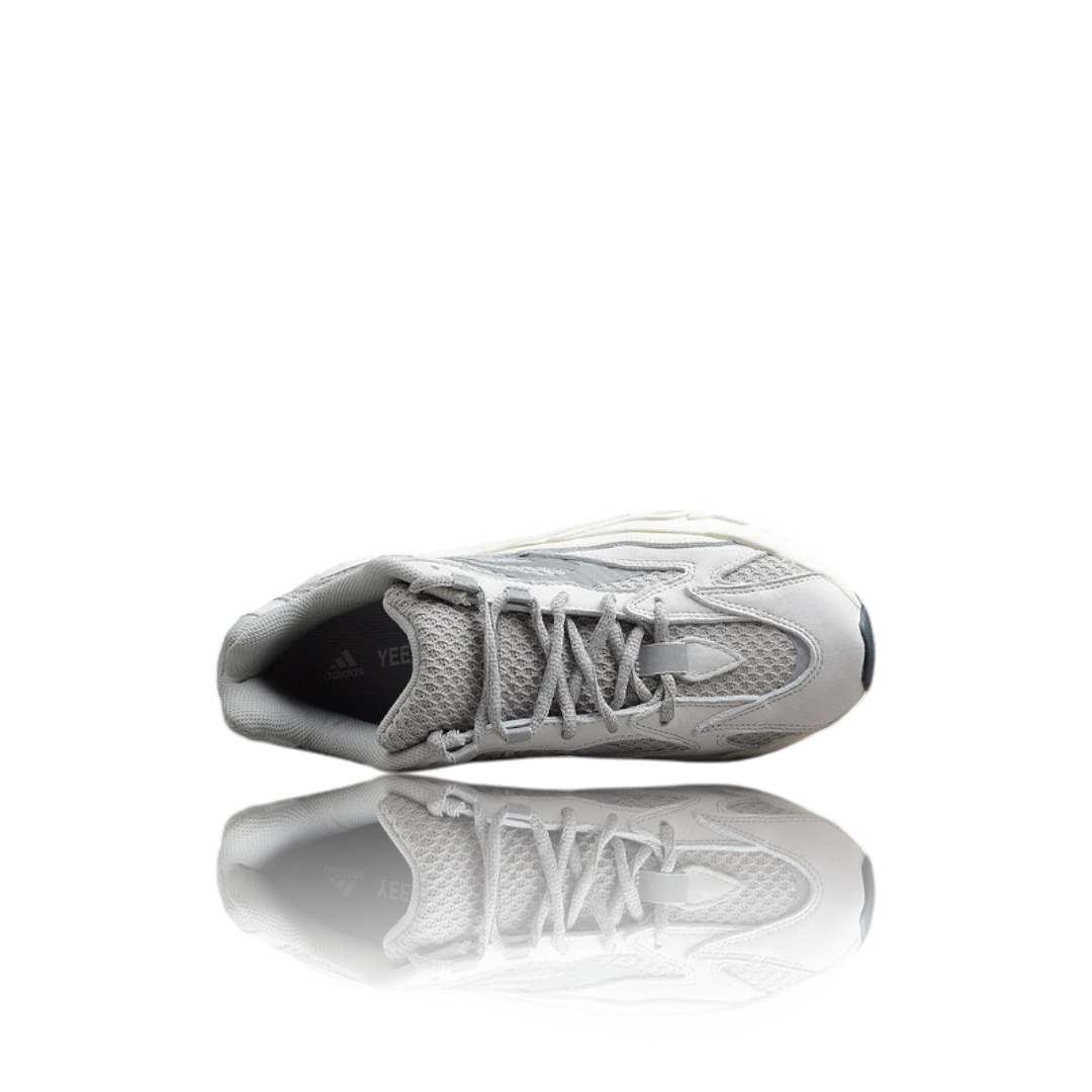 Yzy 700 V2 'Static'