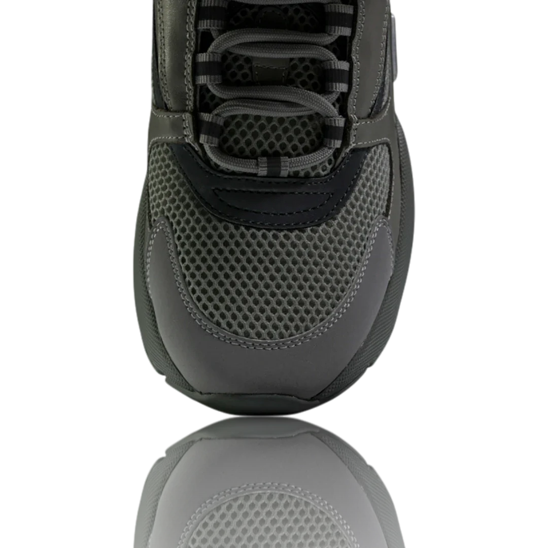 Dlor B22 'Triple Grey'