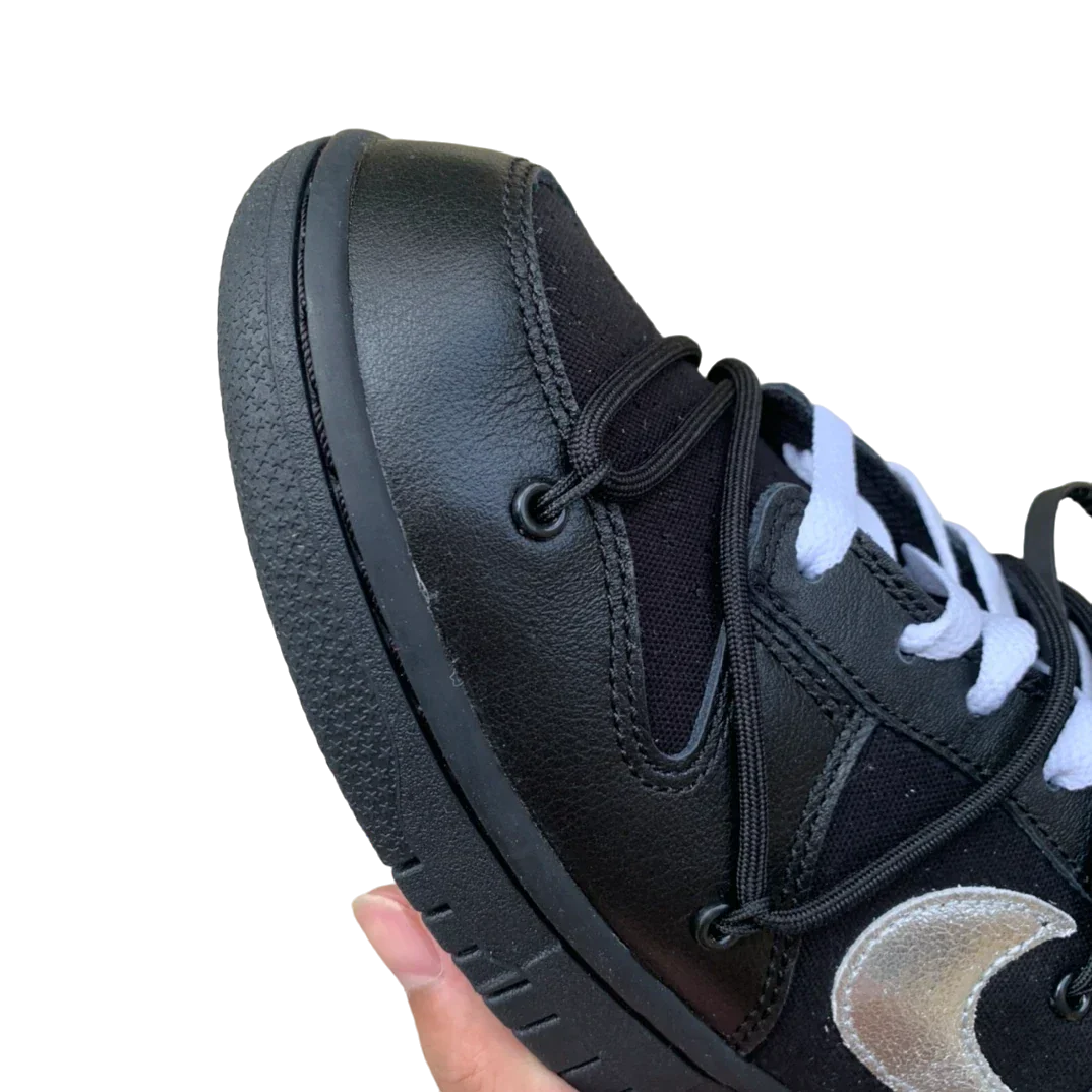 Off-White x SB Dnk Low 'Lot 50'